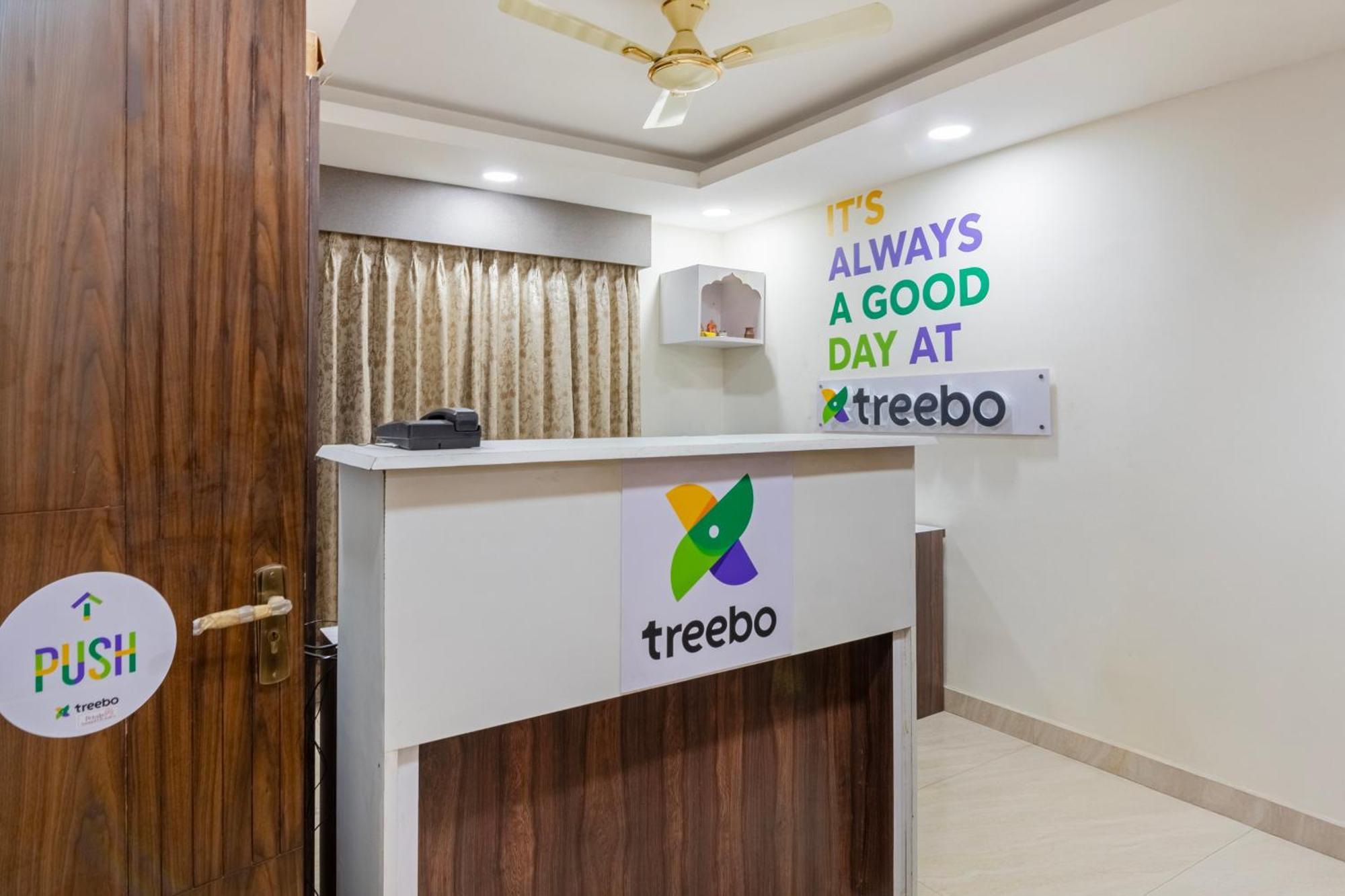 Treebo Petals Banquet & Suites - Калькутта Экстерьер фото